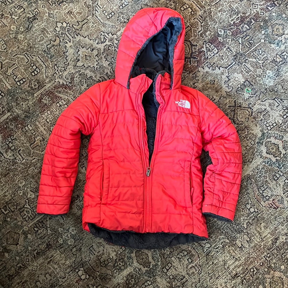 The North Face Girls fleece lined puffer jacket XS